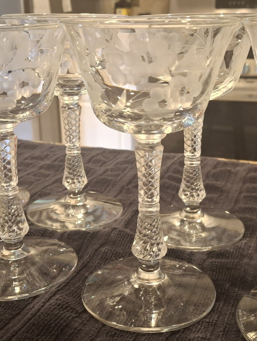 Etched Stemmed Glasses with Floral Pattern Set Of 8